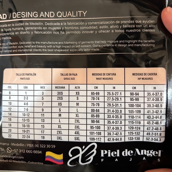 NWT Limited Edition Wine W/ Gold Hearts Waist trainer - Picture 4 of 8